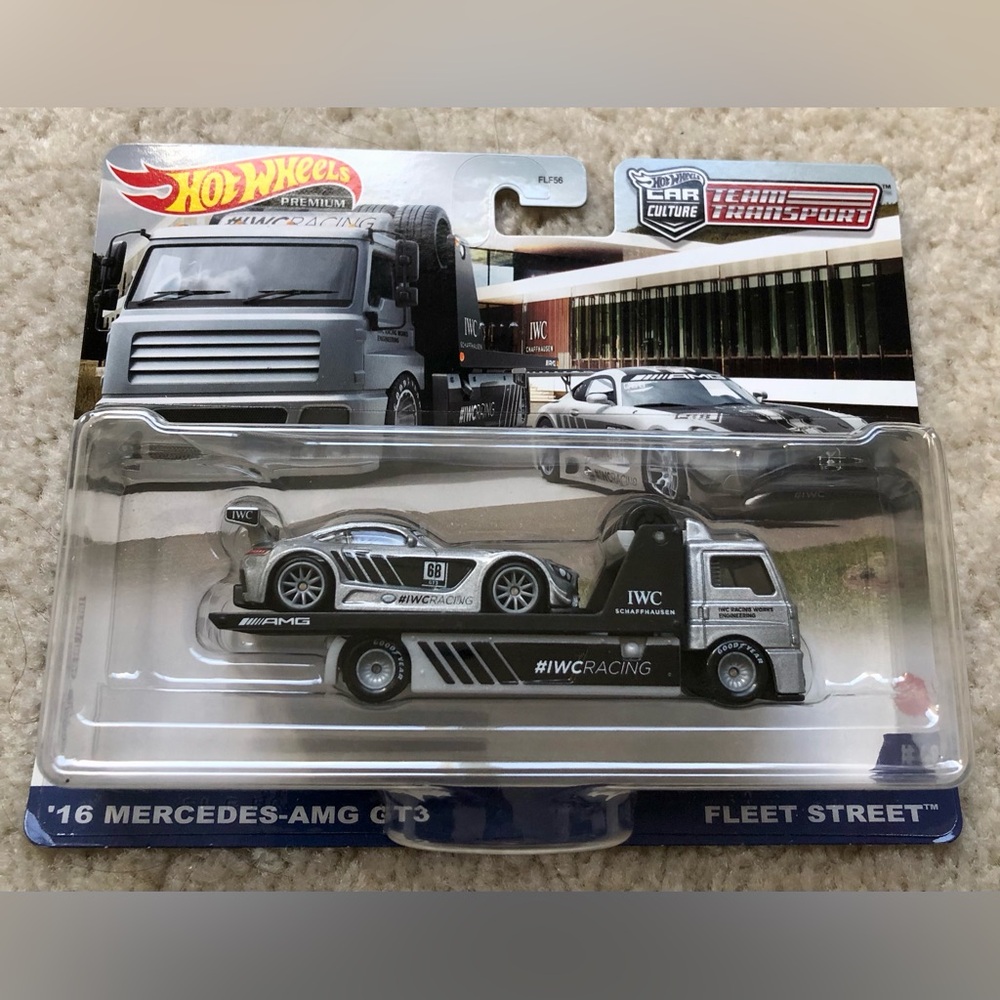 Hot Wheels Premium Team Transport 16 Mercedes-AMG GT3 Fleet Street Car Culture